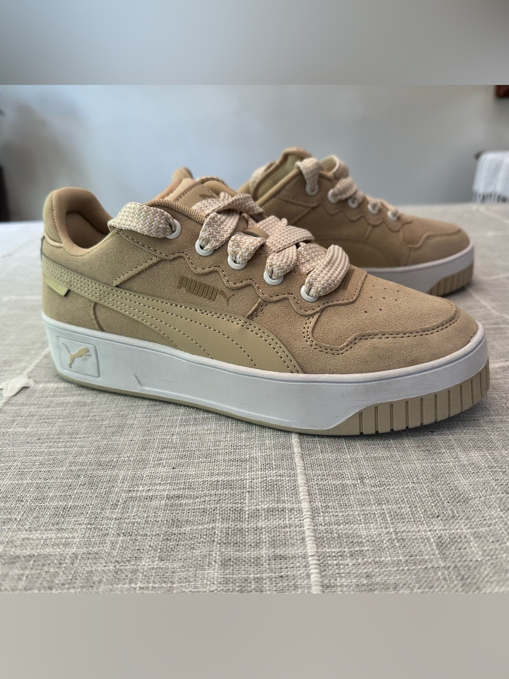 Puma Carina Street Thick Lace Granola Beige Platform Sneakers 9 New